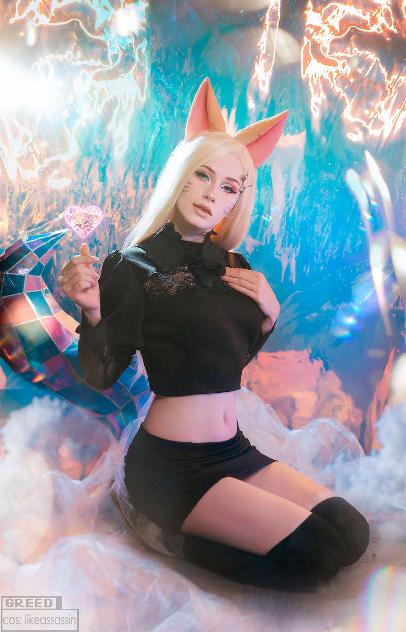 Ahri Cosplay By Likeassassi