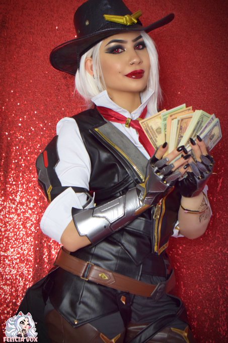 Ashe Cosplay From Overwatch By Felicia Vo
