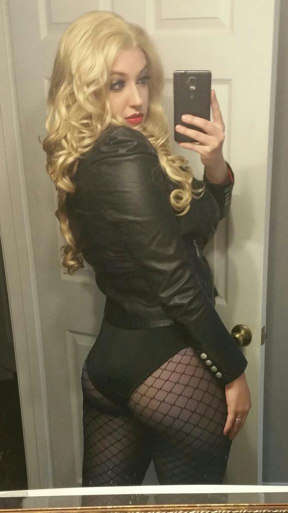 Callie Cosplay As Black Canary Dc Comic