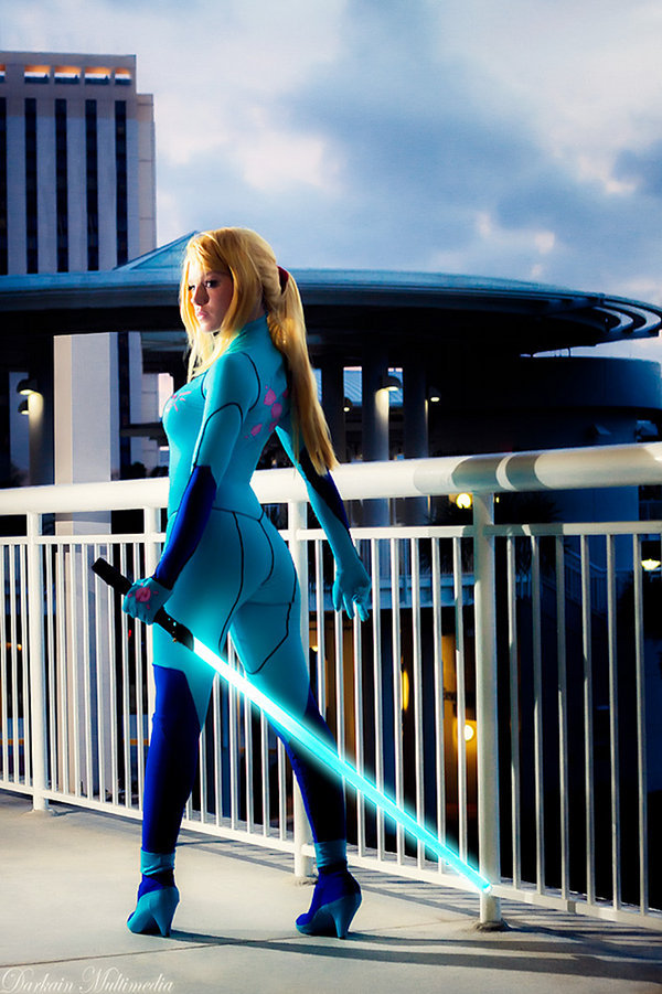 Cosplay Of The Day Zero Suit Samus With 