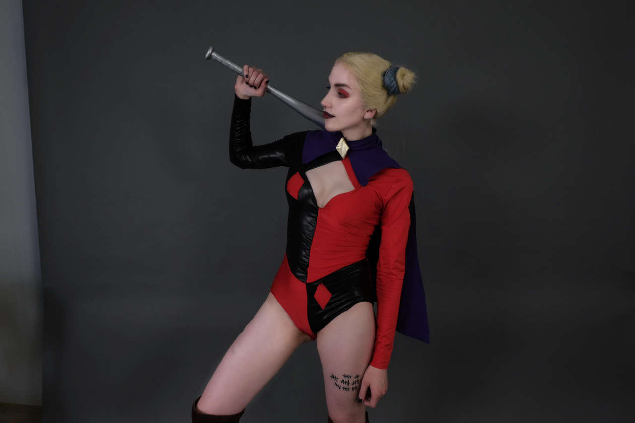 Harley Quinn By Maxie Sel