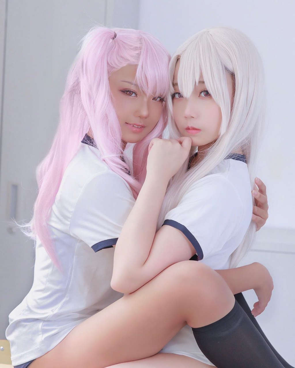 Illya And Kuro By Hami And Unknown Cosplaye
