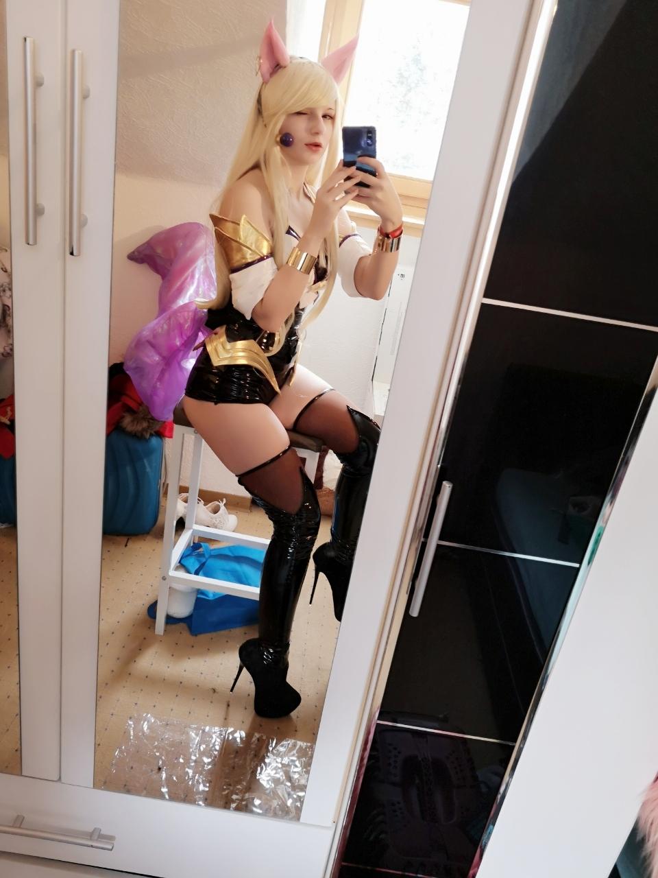 Kda Ahri Here Is A Small Selfie From My Kda Ahri 0