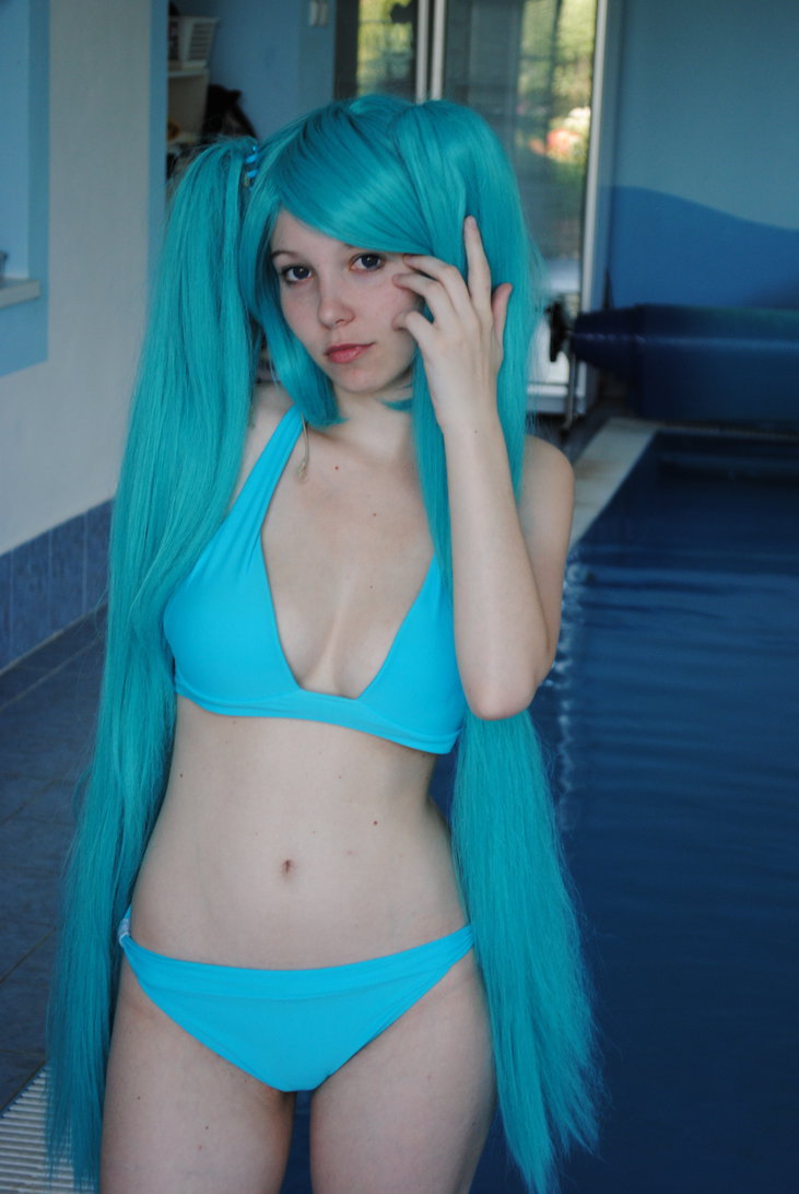 League Of Legends Sexy Girls Pool Party Sona
