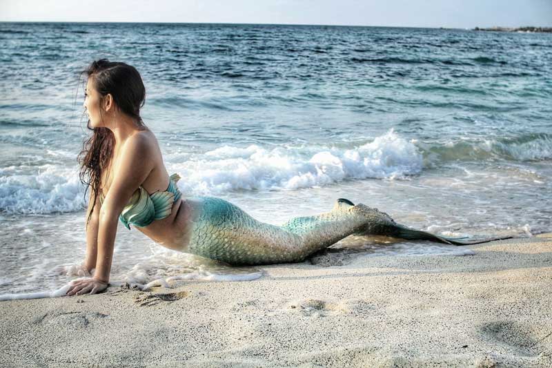 Meet Syrena Singapores First Mermaid