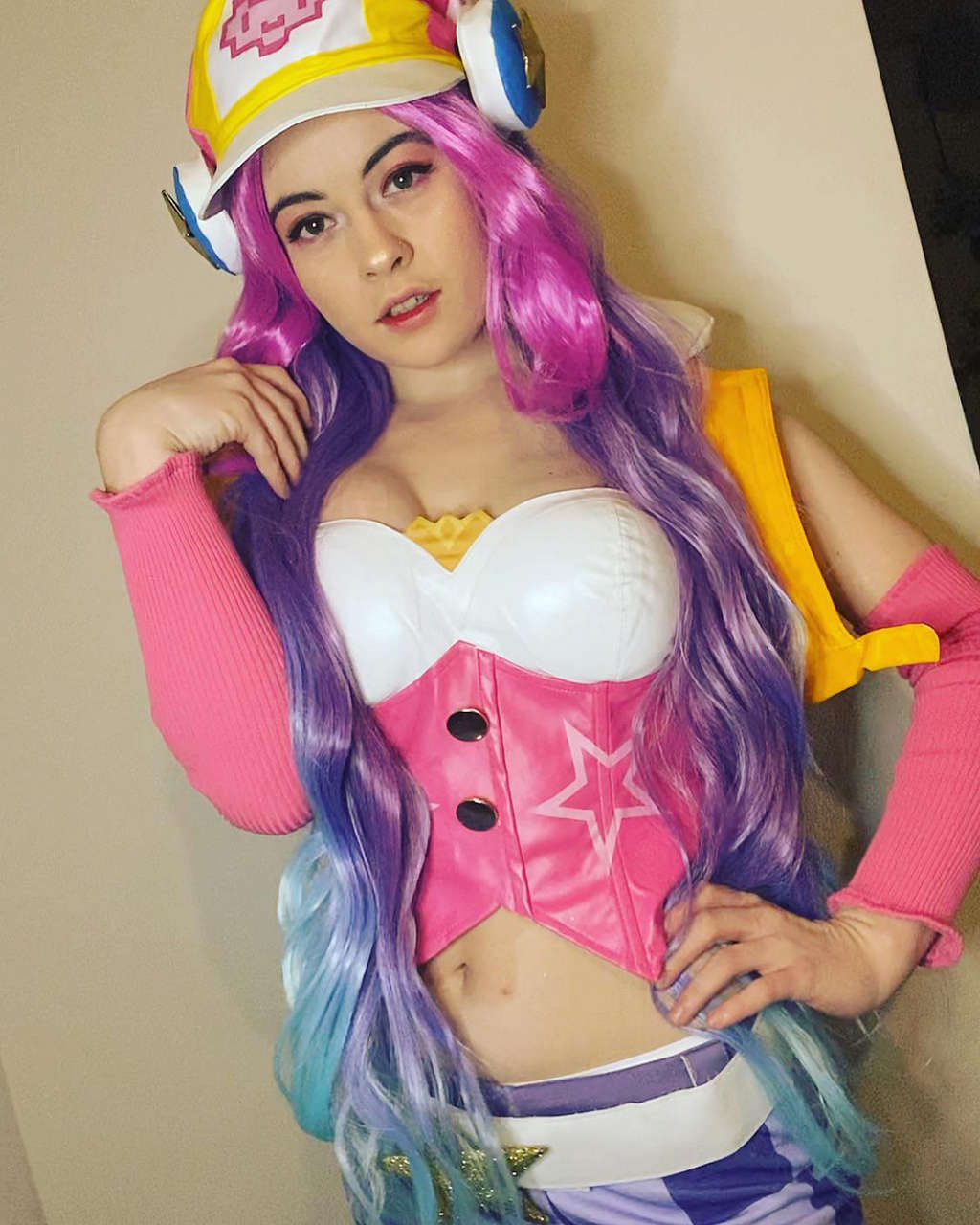 Momocoloured As Arcade Miss Fortune 0