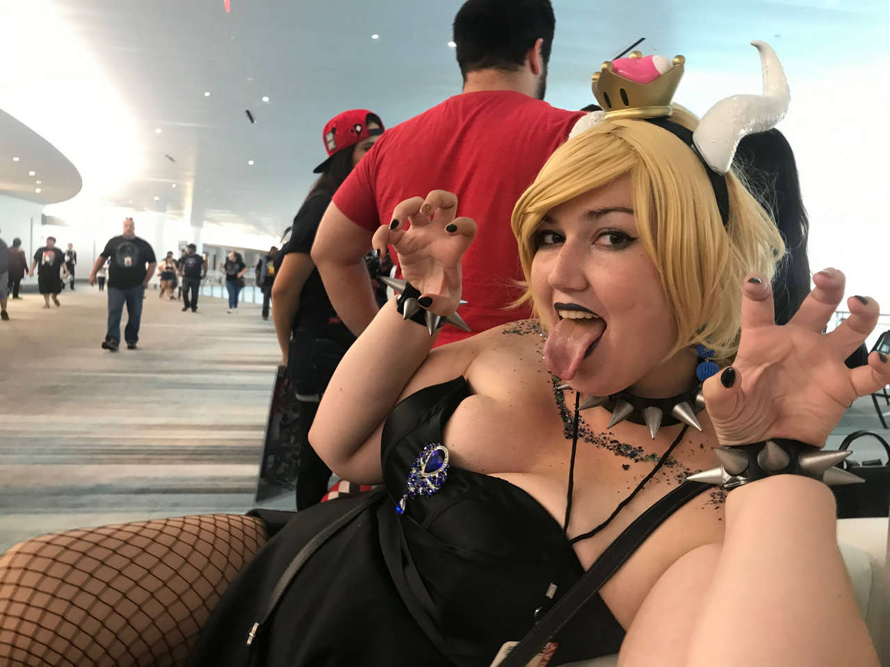 My Friend As Bowsette At Supercon In Miami 0