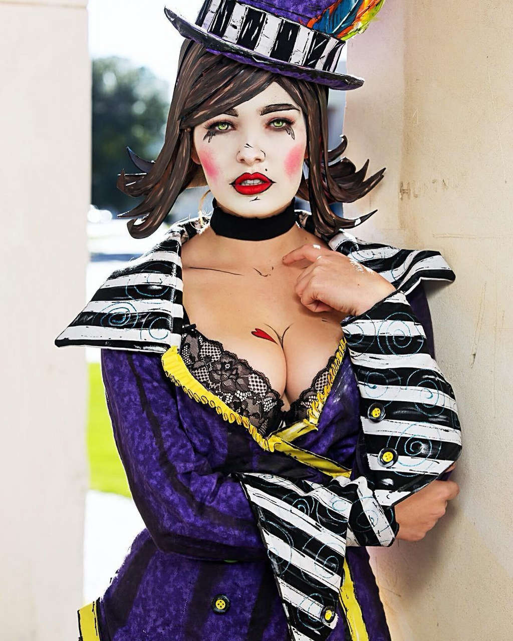 Omgcosplay As Mad Moxxi