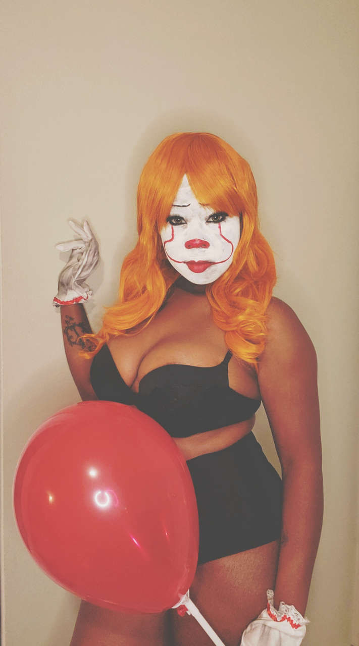 Pennywise Cosplay By Honeydripz3