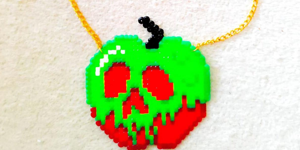 Poisoned Apple Necklace Disneys Snowwhit