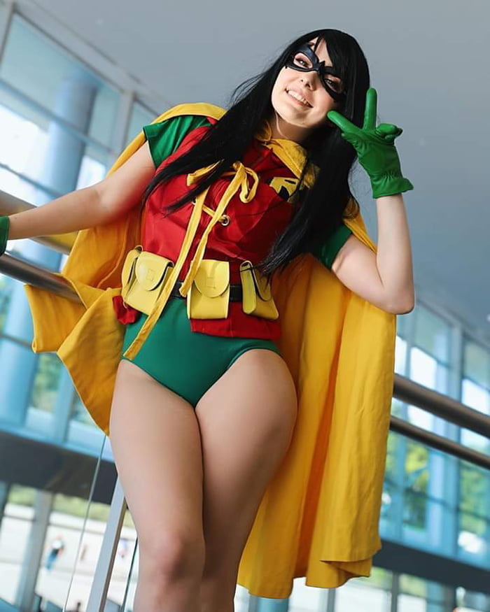 Robin Cosplay By Omgcosplay 0