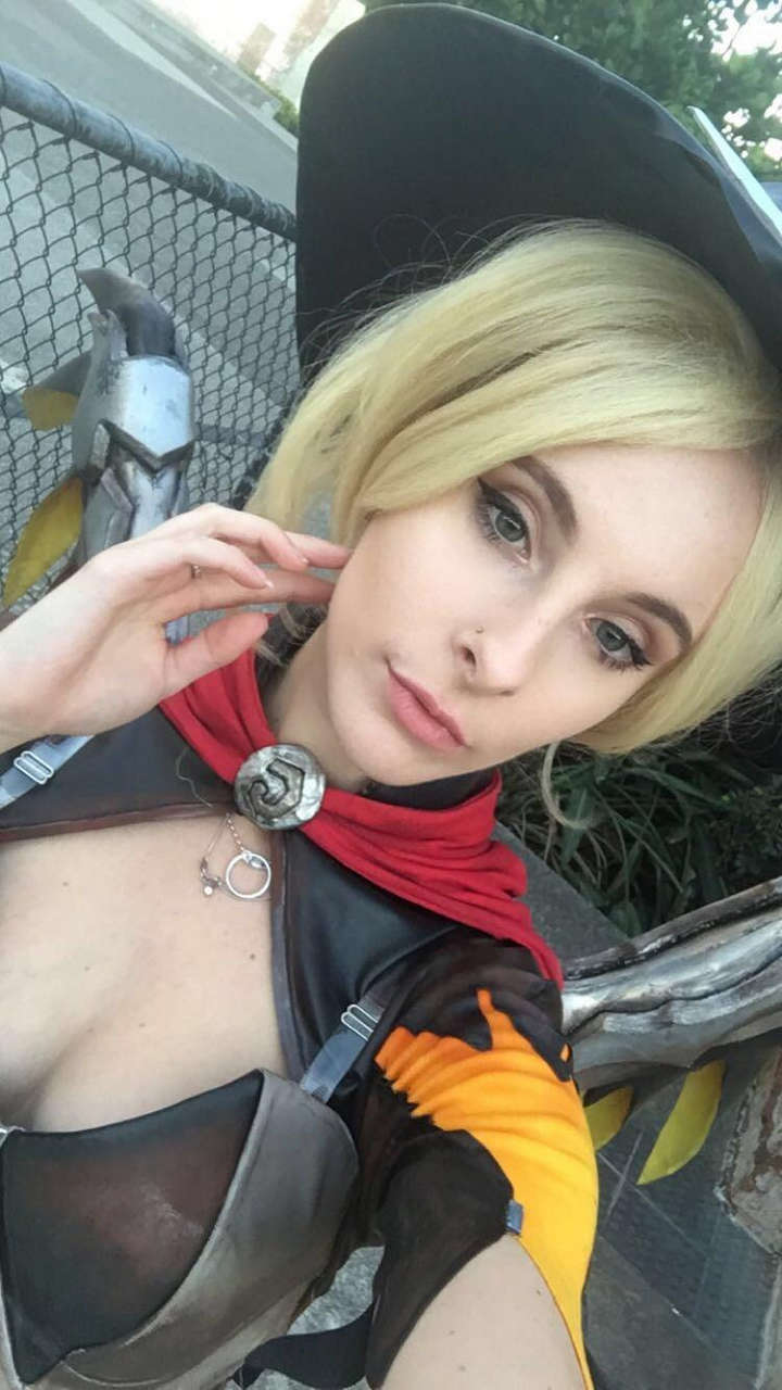 Sabercreative As Witch Mercy 0