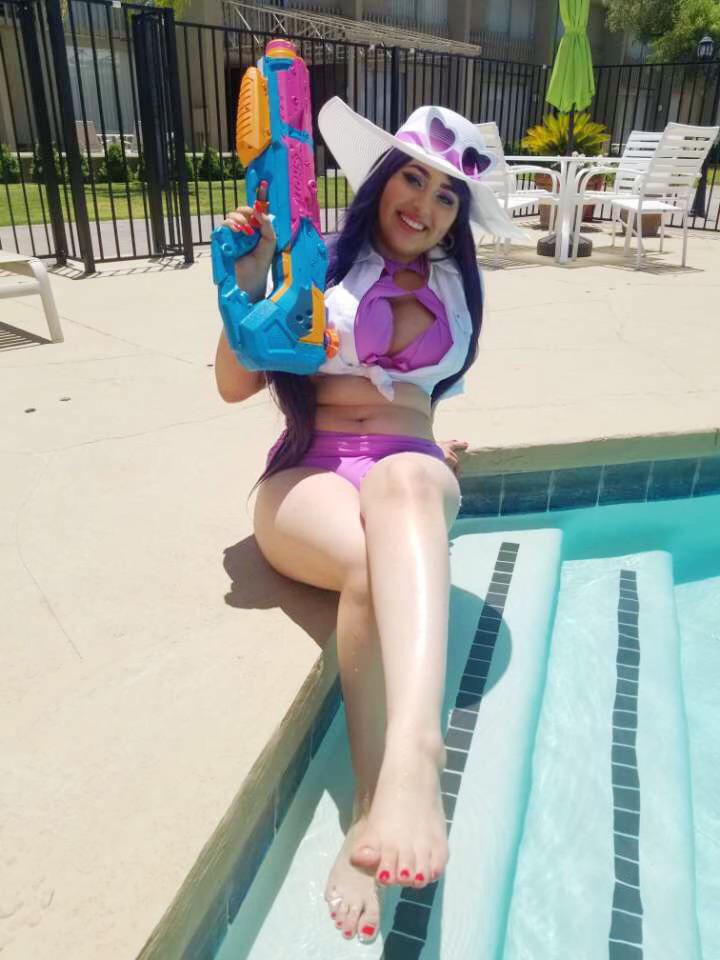 Self Pool Party Caitlyn From Lol Larisus