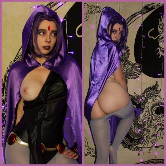 Sexy nude raven