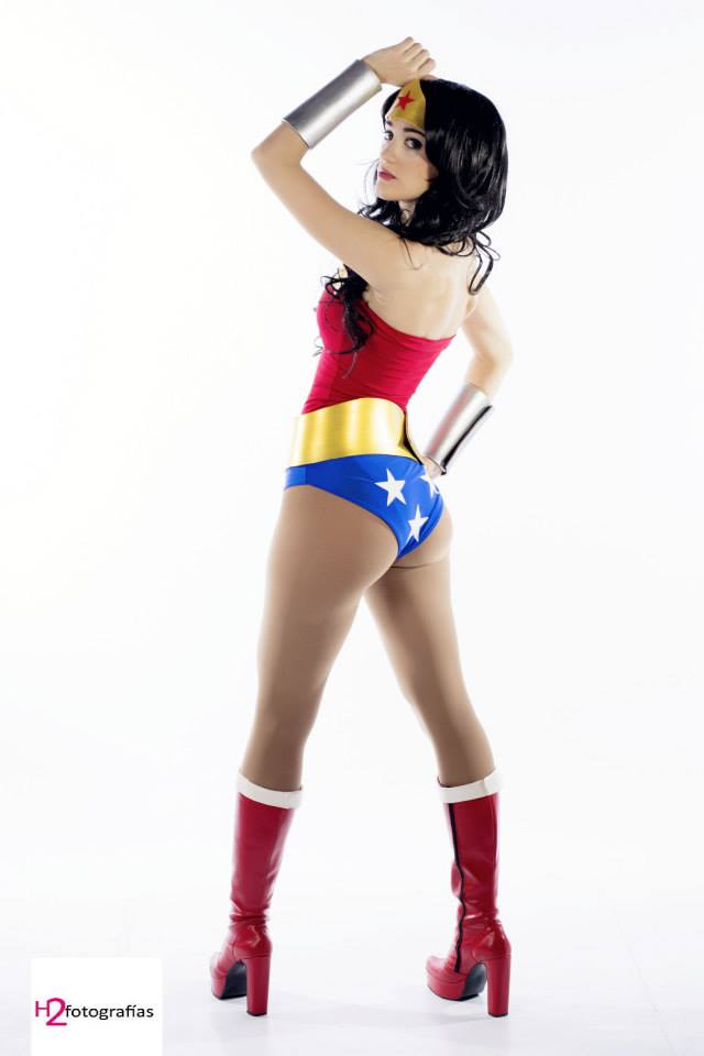 Sophie Valentine As Wonder Woman Dc Comic