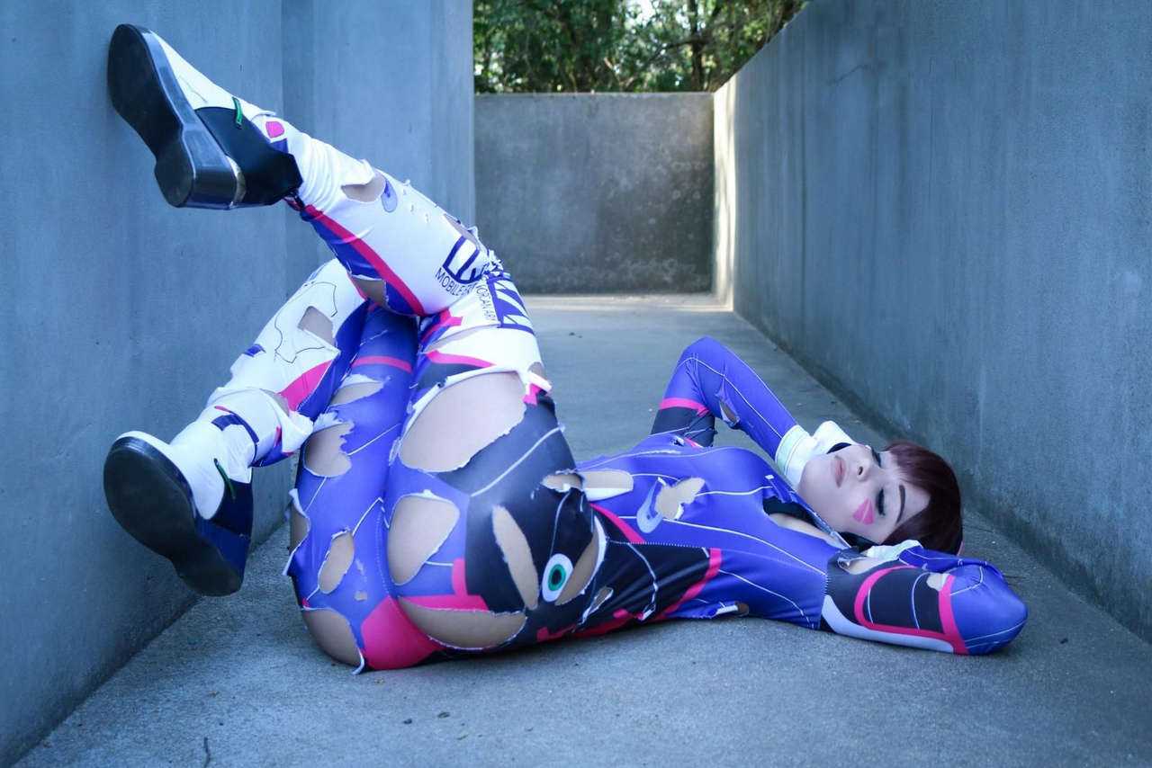 These Suits Arent Very Durable Dva Had A Hard 0