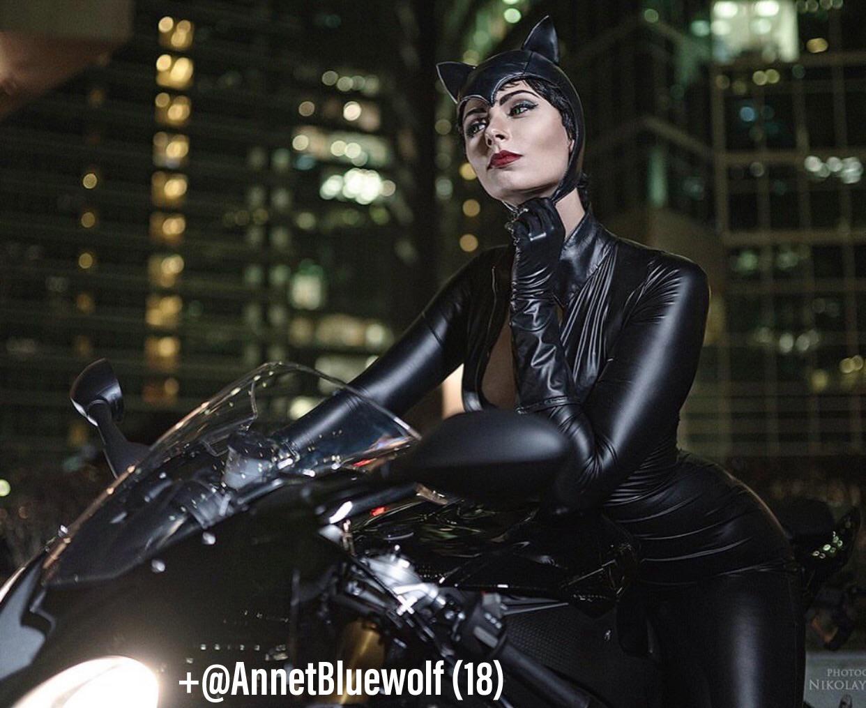Annetbluewolf In Catwoman Cosplay