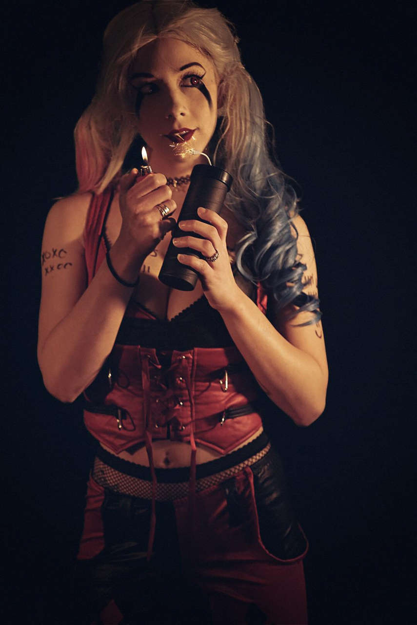 Dark Harley Quinn By Shannnwow Cospla
