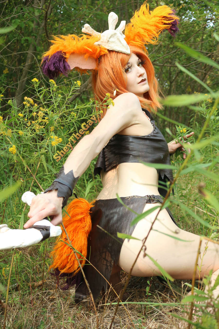 Fem Gnar From League Of Legends Cosplay B