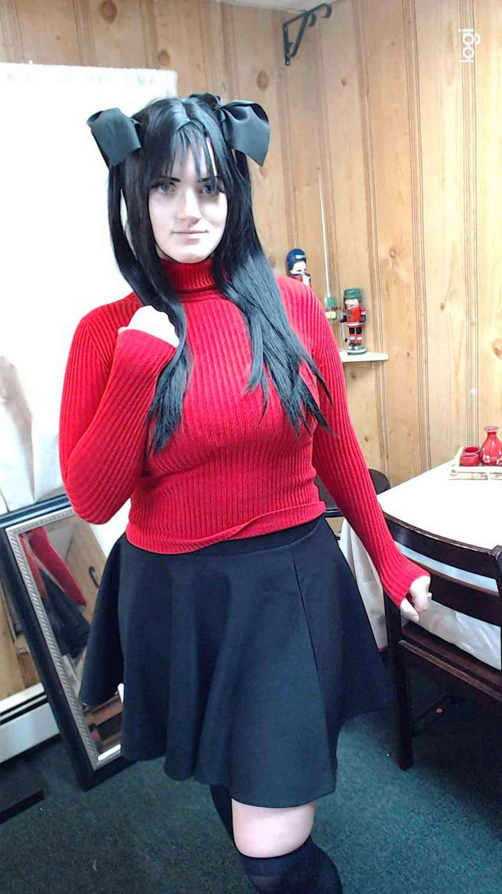 First Time Cosplayer Tohsaka Rin Looking For He