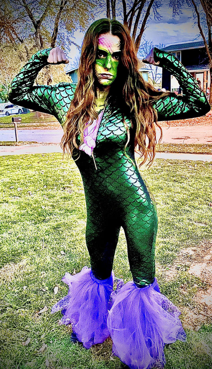 Hulk Mermaid As She Hulk Mermaid Never Done A Cosplay Before Ill Get Better