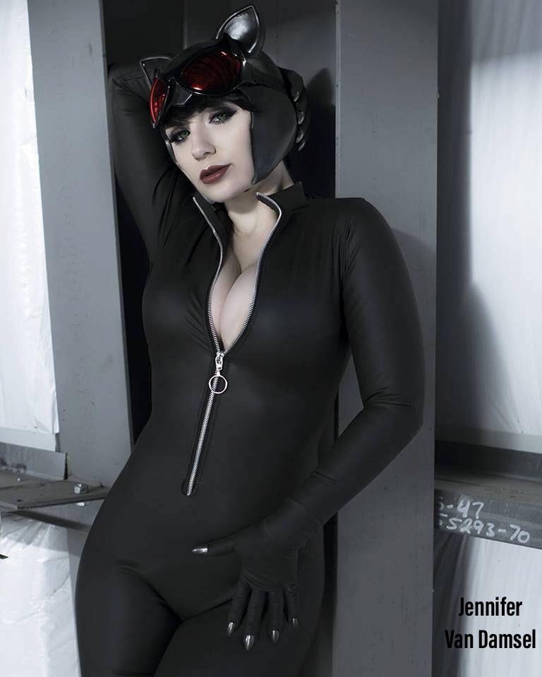 Jennifer Van Damsel Catwoman Cosplay