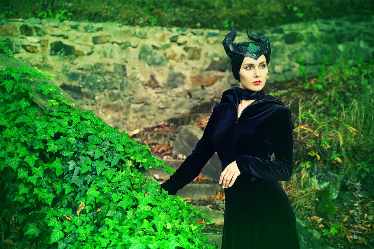 Lada Luntseva As Maleficent 0