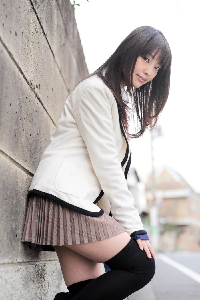 Panchira In Idols Haruka Ando Miniskanyso Erotic Or Anime Series Uniform Picture Hentai Cosplay