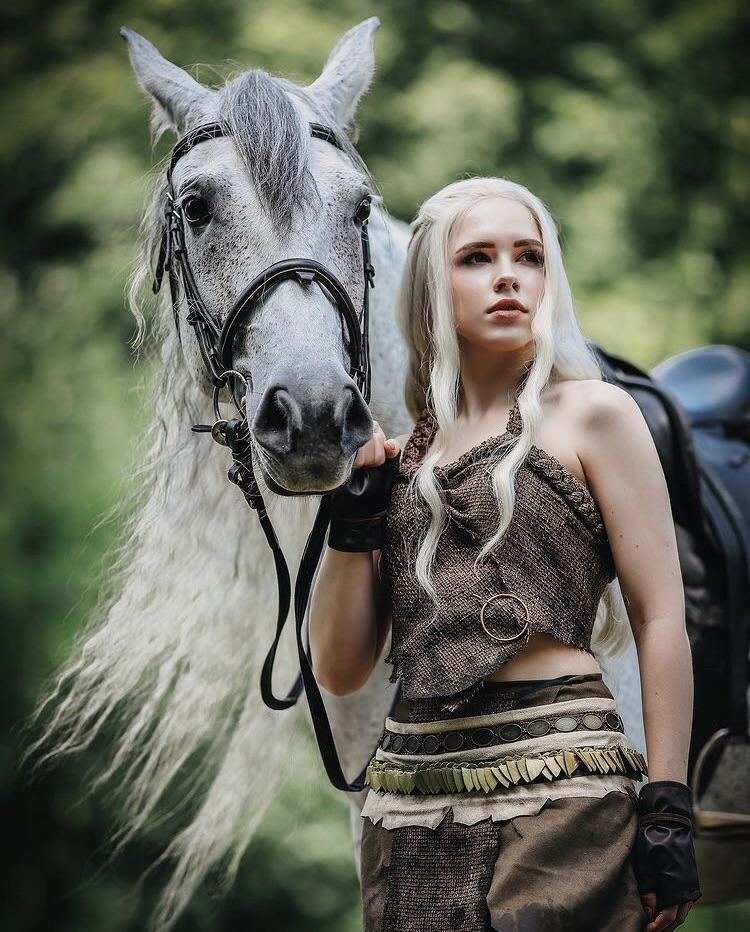 Daenerys Targaryen By Anastasia Pretty Garden Inside Yo