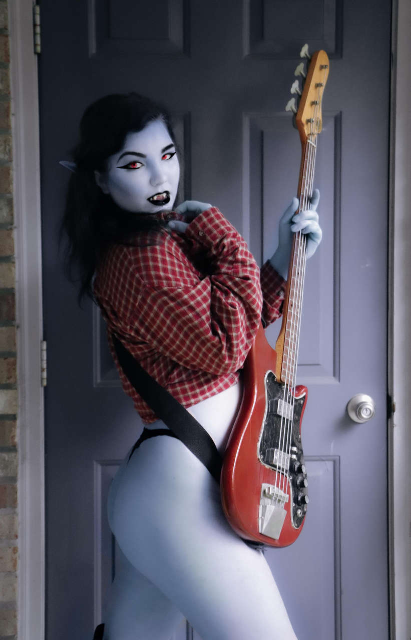 Marceline The Vampire Queen From Adventure Time By Nerdycutiecosplay Sel