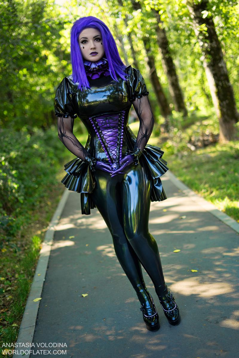 Self Original Cosplay By Violet Spider Wearing Selfmade Outfi