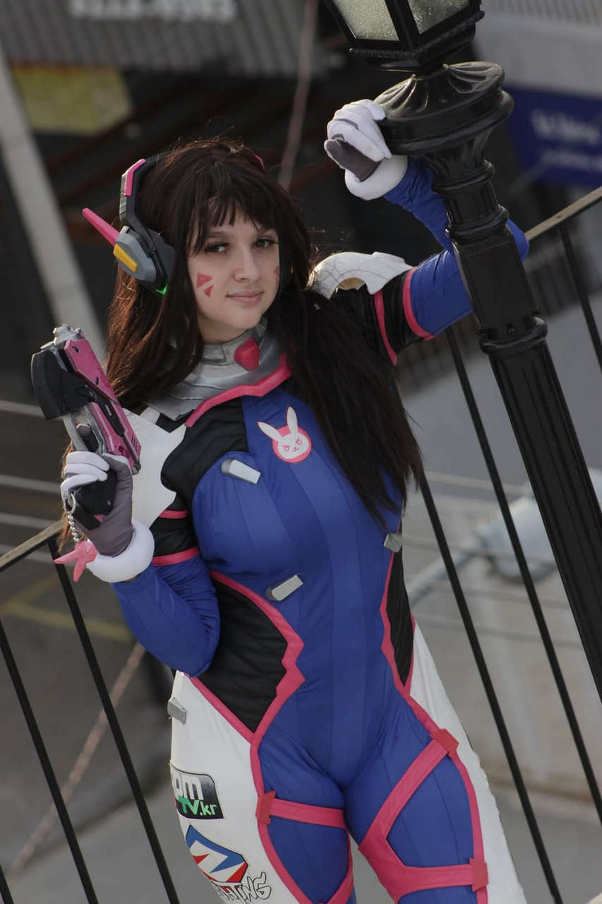 D Va Overwatch By Jessmoon Cosplay Pic Guilherme Azeved