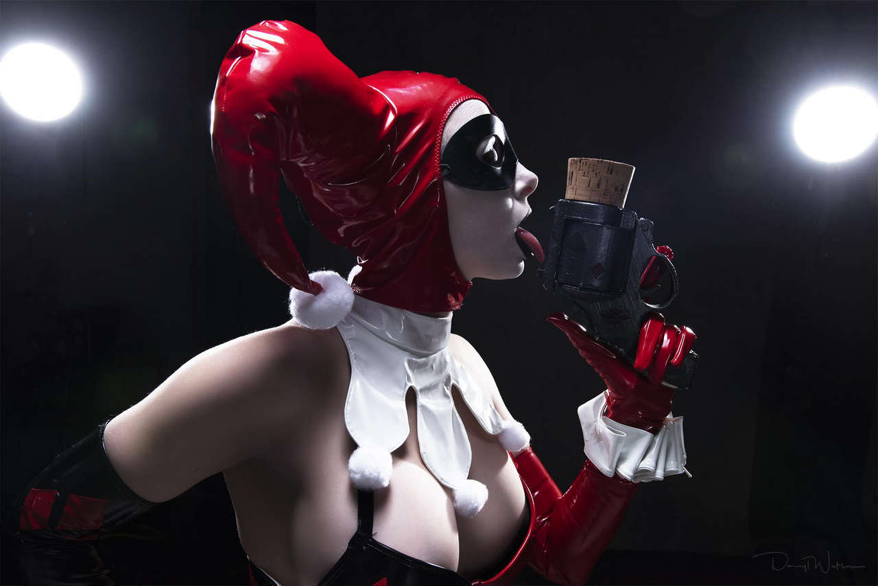 Harley Quinns Bombs Nearly Falling Out By Thousand Faces Cosplay 0