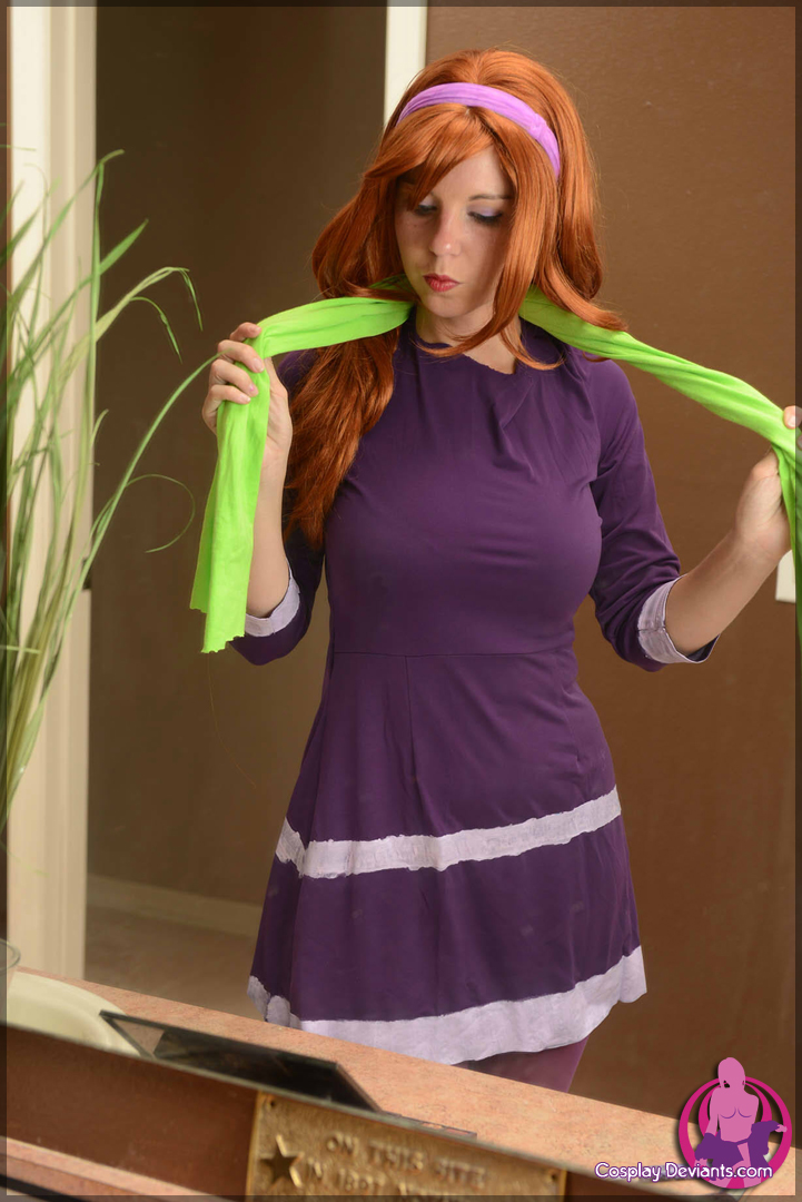 Freckle Mystery Girl Cosplay