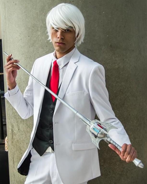 Decided To Try My Hand At Cosplay For Ax Heres My Male Weiss Schne