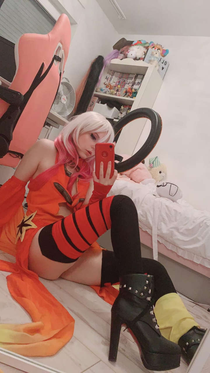 Inori Yuzuriha From Guilty Crown As Portrayed By Nor