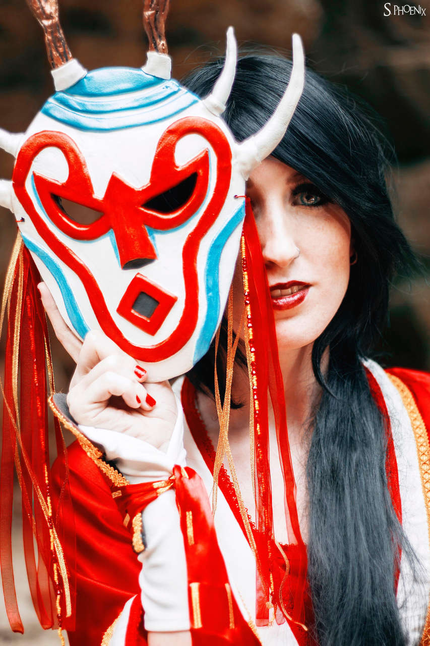 My Old Bloodmoon Akali Cosplay Do You Prefer Old Or New Desig