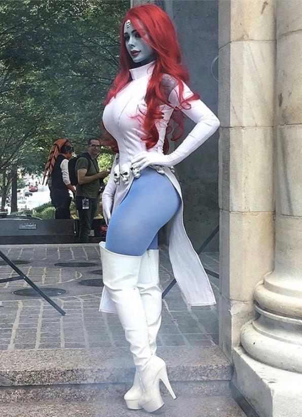 Mystique Cosplay Looking Hot A