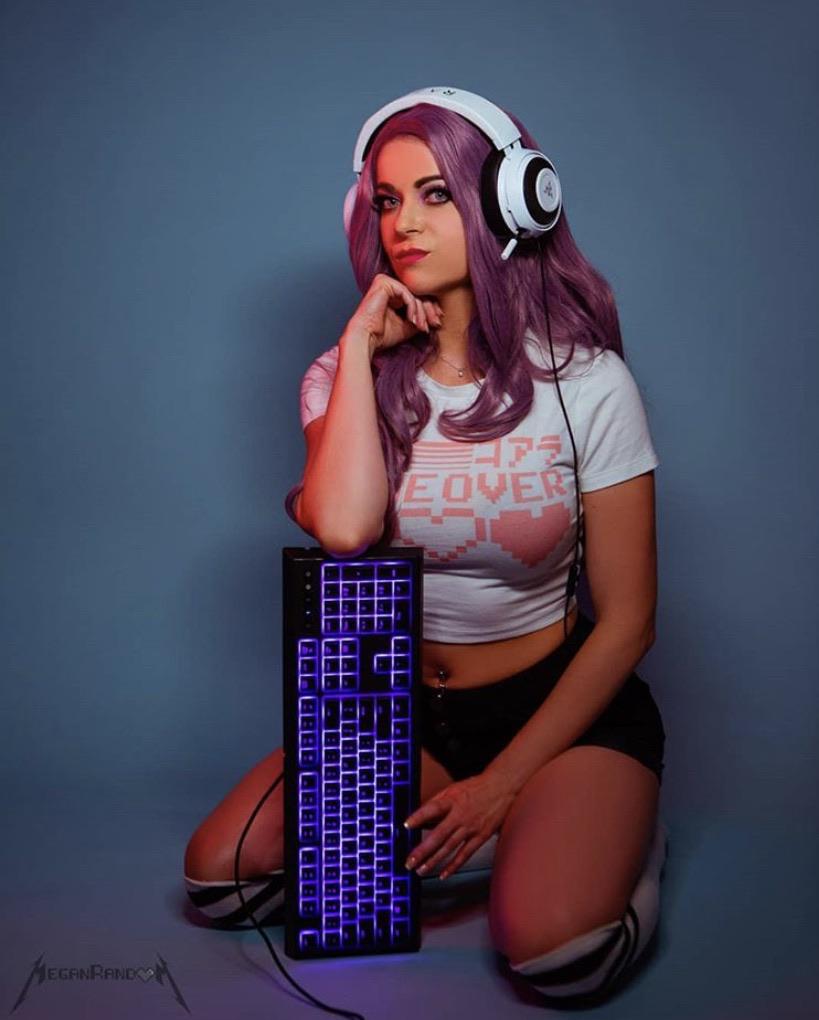 Pc Gamer Girl Megan Rando