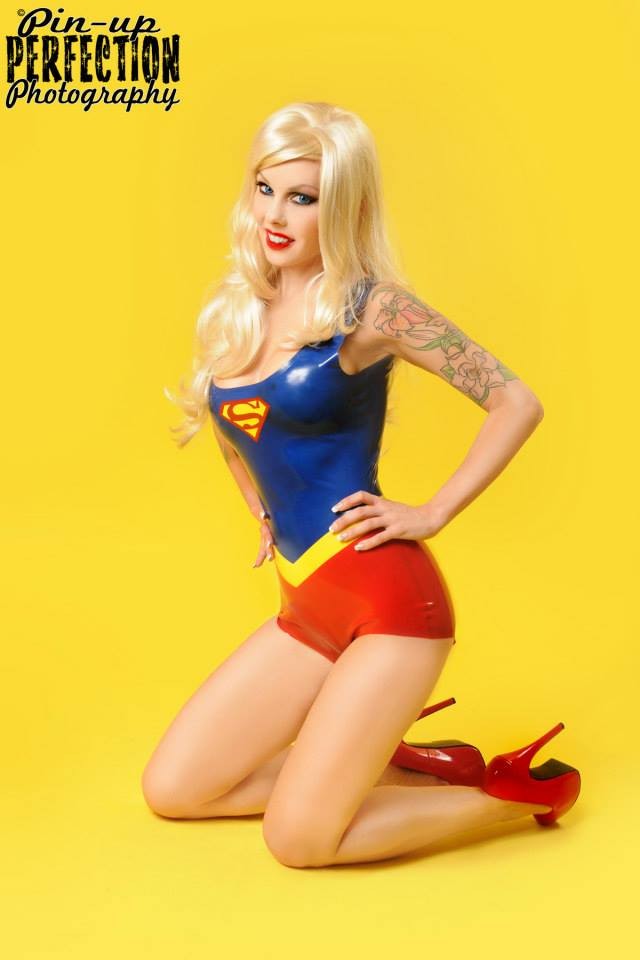 Supergirl Pin Up By Evilyn1