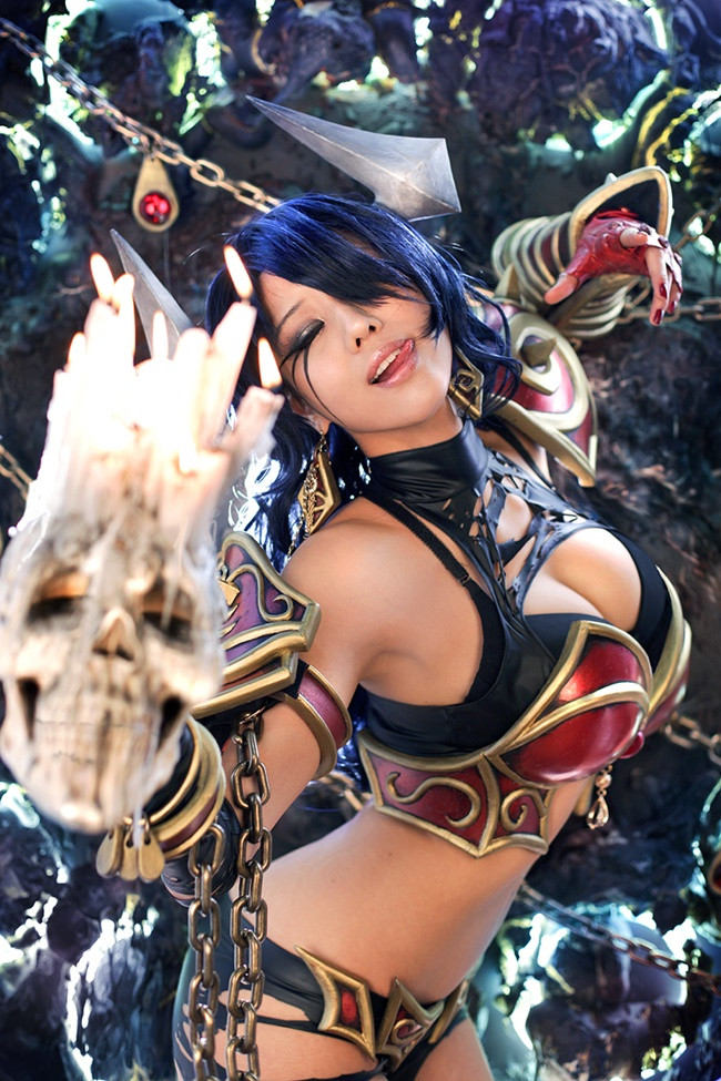Tasha Cosplay The Queen Of Pain From Dota 