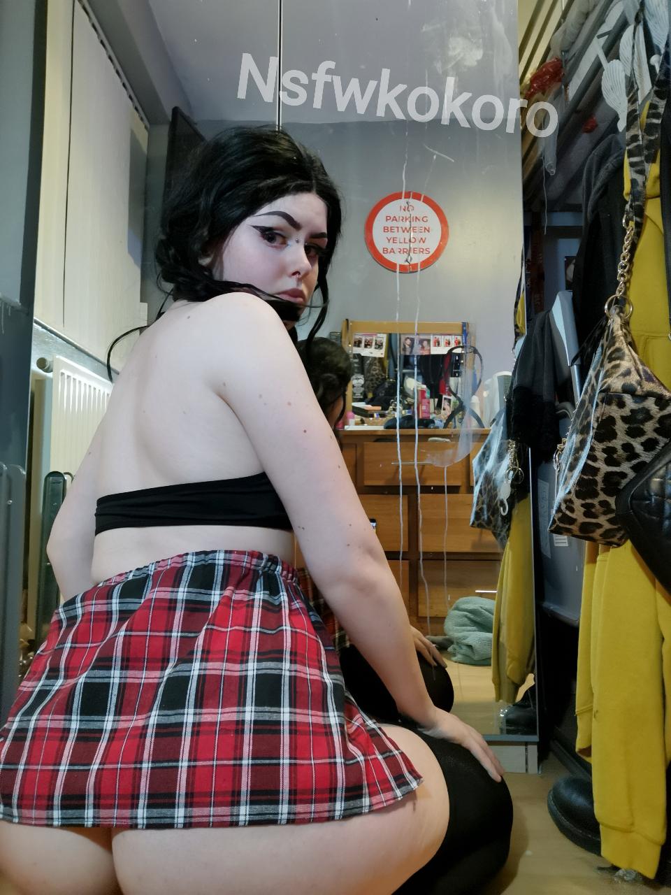 The Skirt Gets Higher With Every Upvote My Dms Are Wide Open Dadd