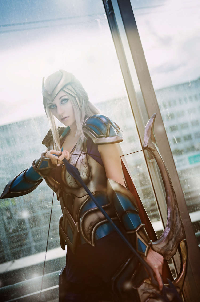 Championship Ashe From League Of Legends By Sodiumcat Picture By Happyberryphotograph