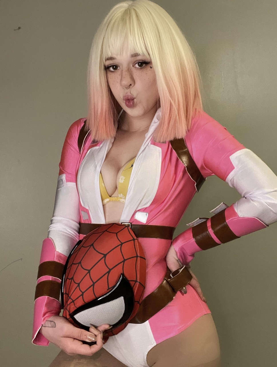 Gwenpool By Bsrick