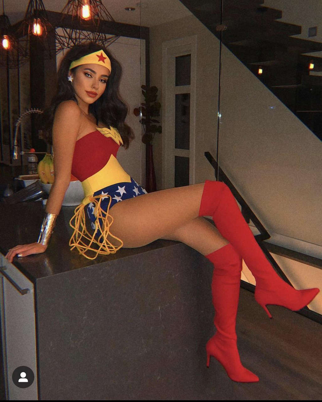 I Made A Wonder Women Comic Book Costume From Scratch Thought