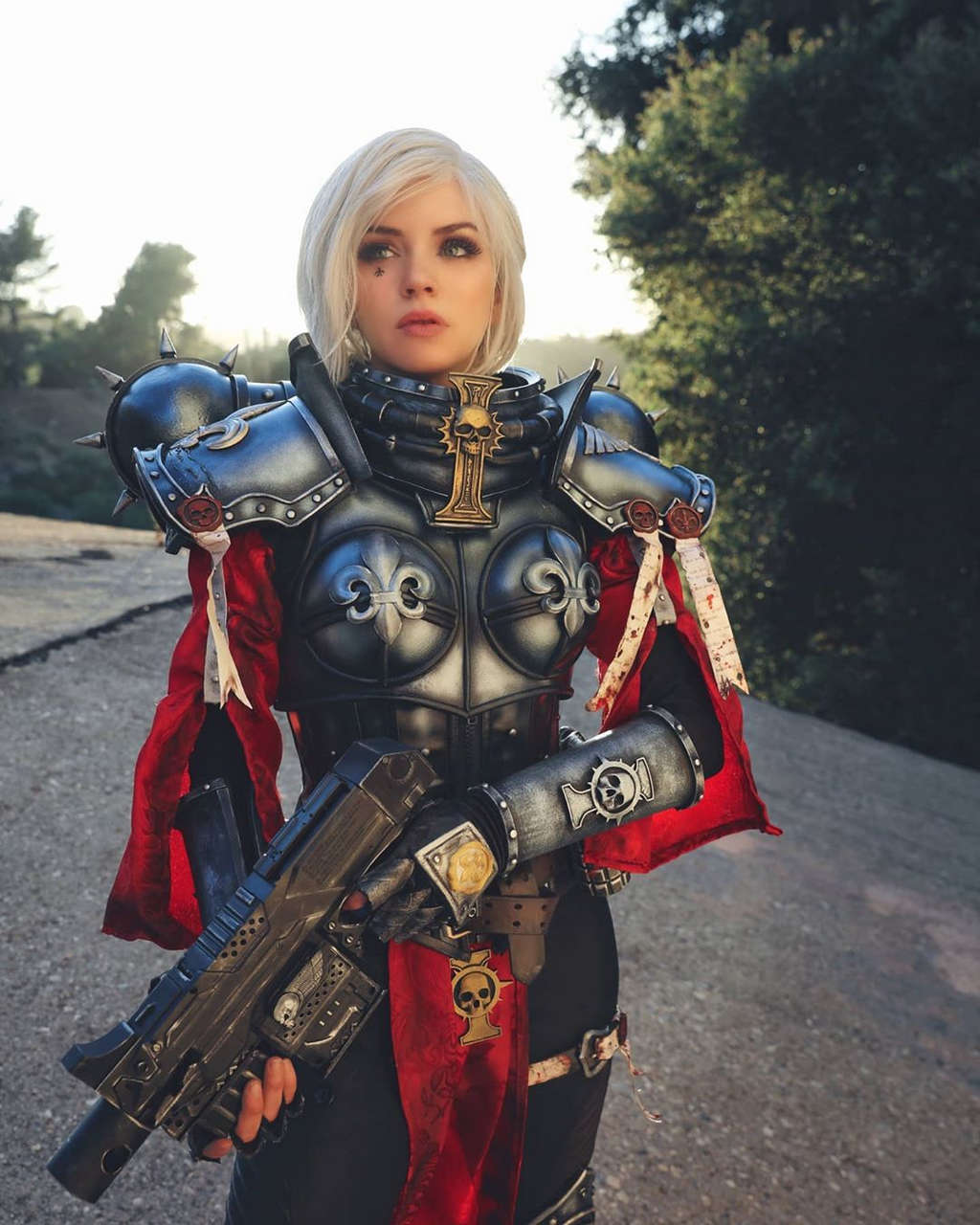 Kirstin From Armoredheartcosplay Sister Of Battle Warhammer 40