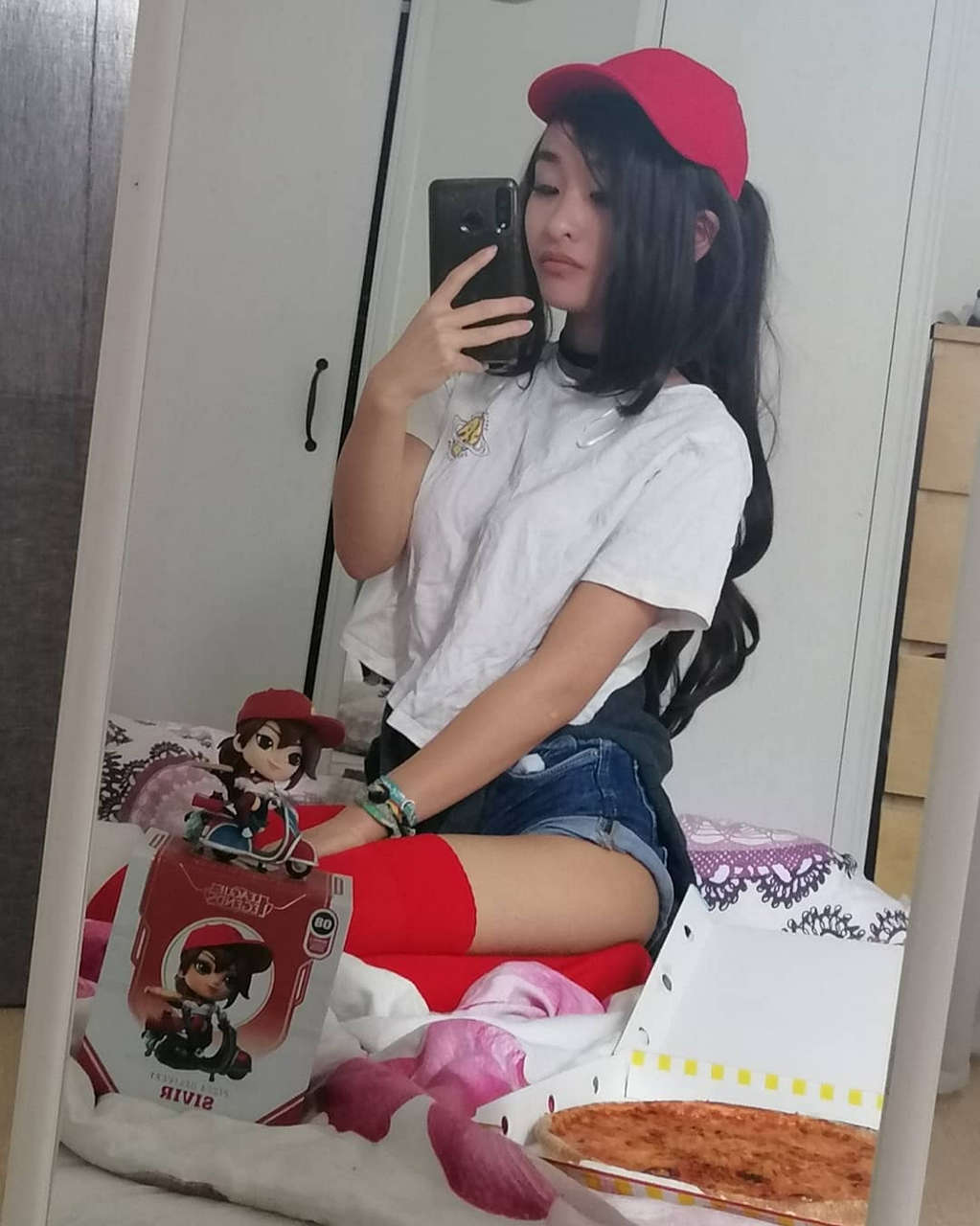 Pizza Delivery Sivir Cosplay By Weednamesi