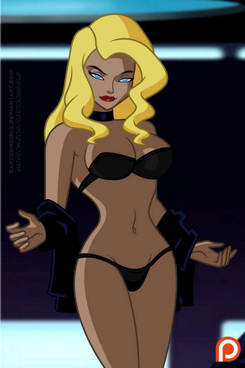 Black Canary Showing Of