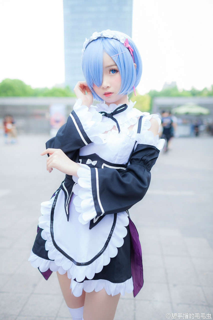 Rem Cosplay By