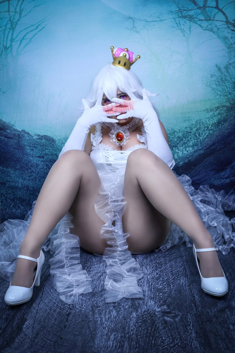 Would You Embrace Boosette By Lysand